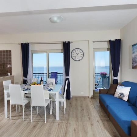 Il Cavalluccio Marino Apartment Santa Teresa Di Riva Ngoại thất bức ảnh