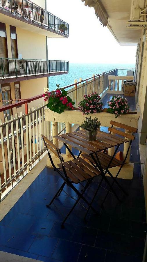 Il Cavalluccio Marino Apartment Santa Teresa Di Riva Ngoại thất bức ảnh
